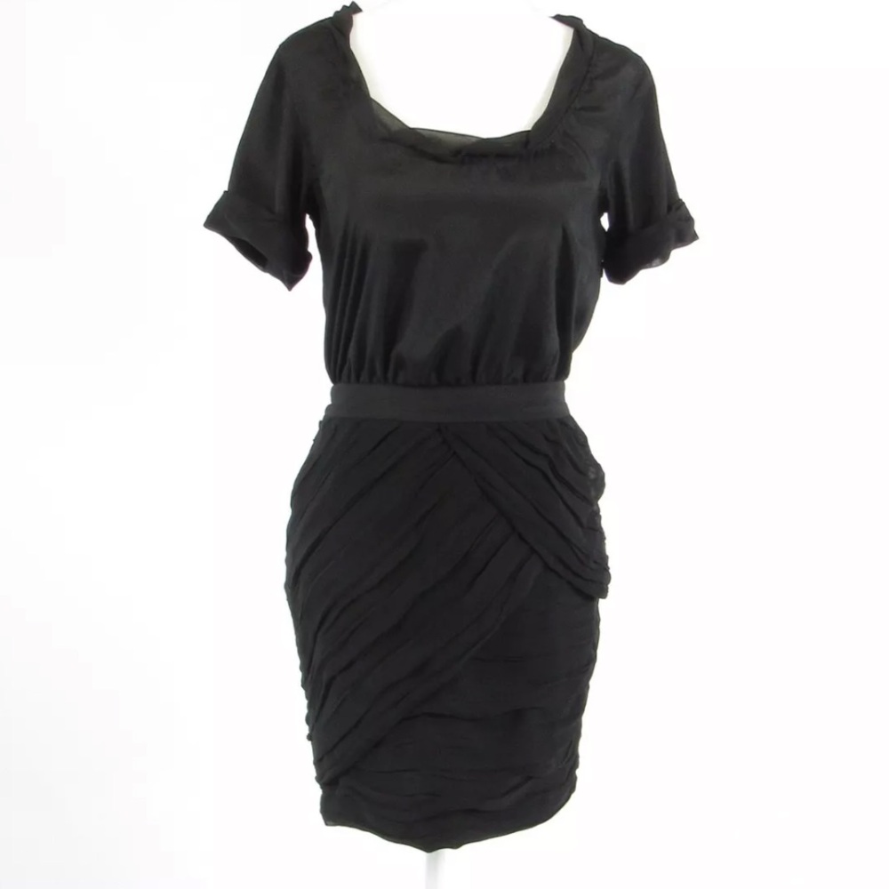 DVF Black DIANE VON FURSTENBERG short sleeve sheath black dress